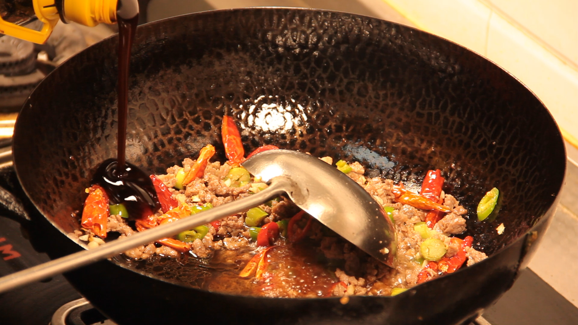 粉皮肉最简单的做法,肉末蒜焖粉皮最简单的做法