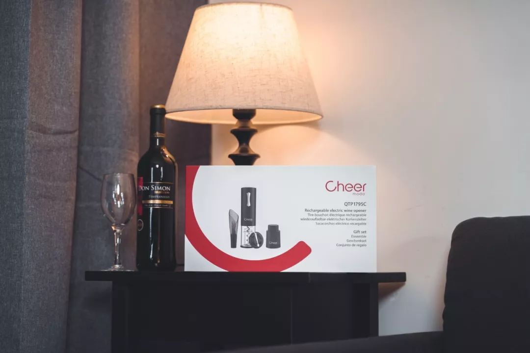 喝红酒醒酒好慢,春节一定用到的开红酒妙招