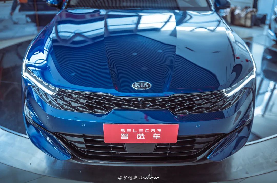 起亚k52014款2.0latluxury,全新起亚k5的盛世美颜你get到了吗