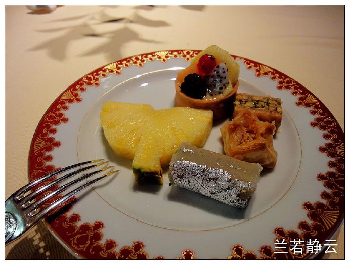 享受迪拜帆船酒店早餐,迪拜七星帆船酒店附近美食