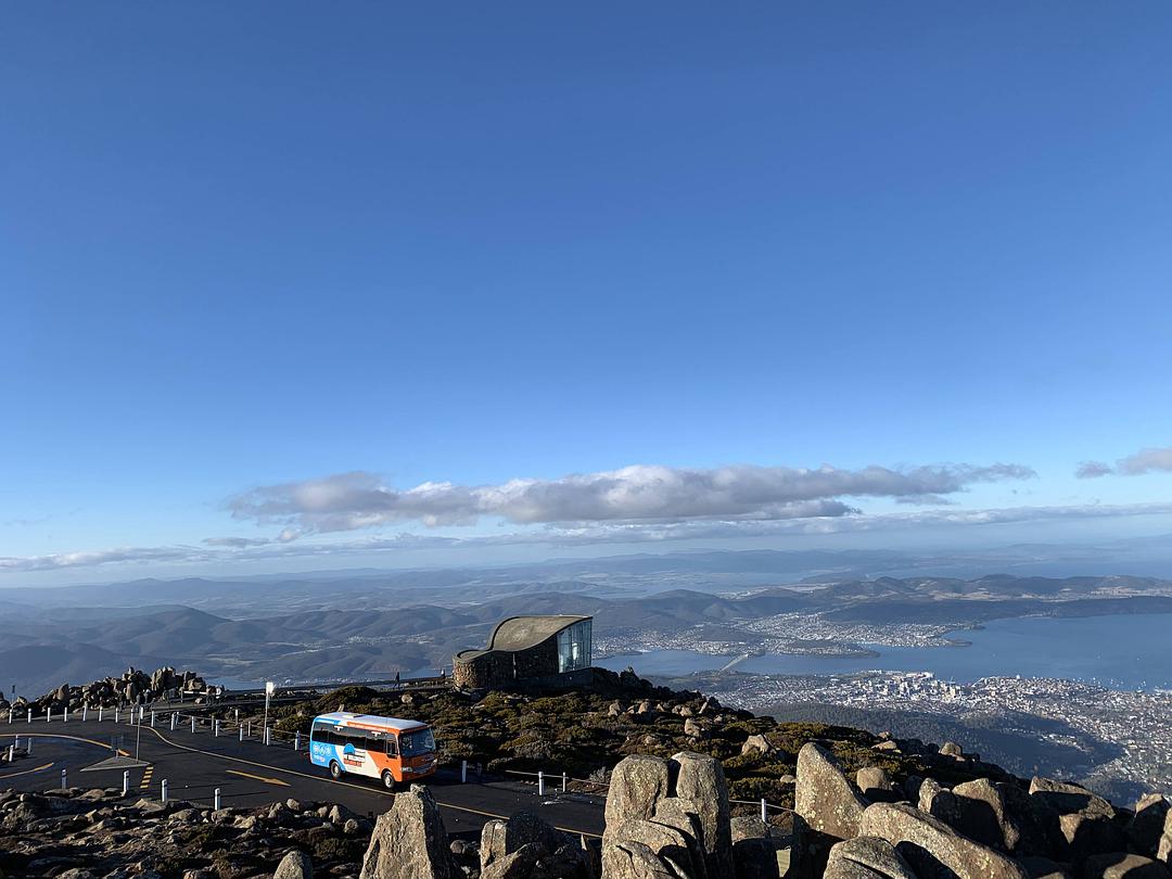 塔斯马尼亚心形小岛,降落西沙群岛