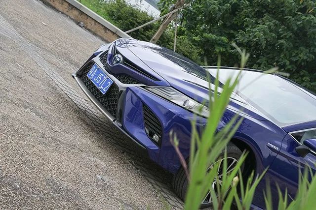 身为阿特兹车主，开完凯美瑞后我竟然有点酸