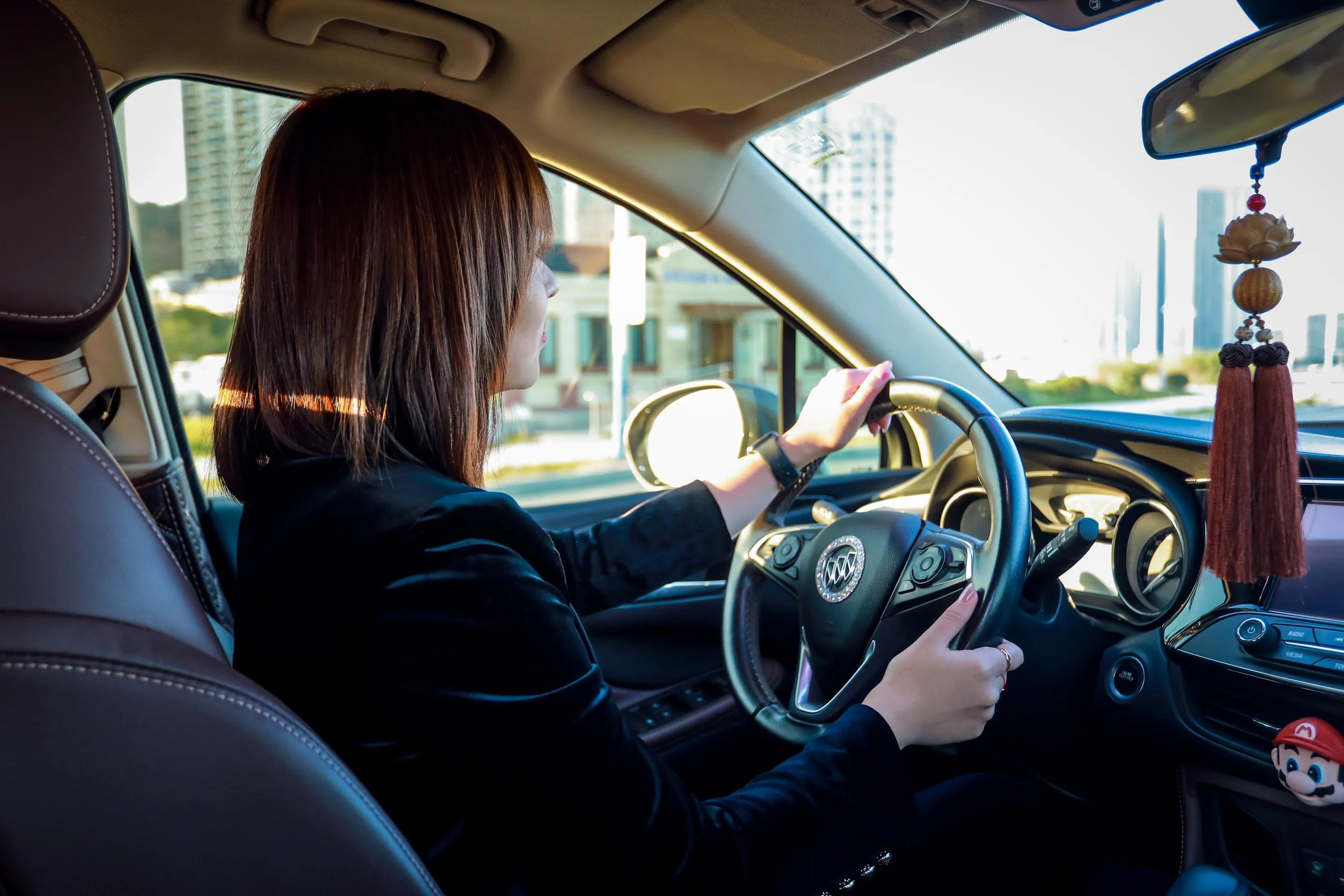 昂科威2020款28t四驱精英落地价格,昂科威2019款28t四驱精英操作指南