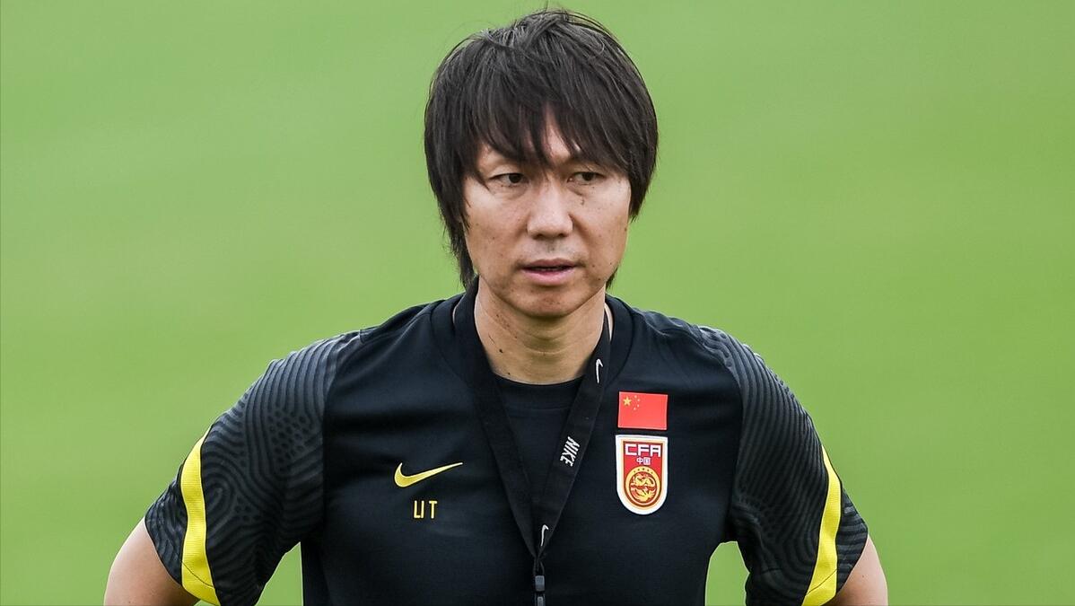 李铁为里皮带来惊喜,李铁足球战术