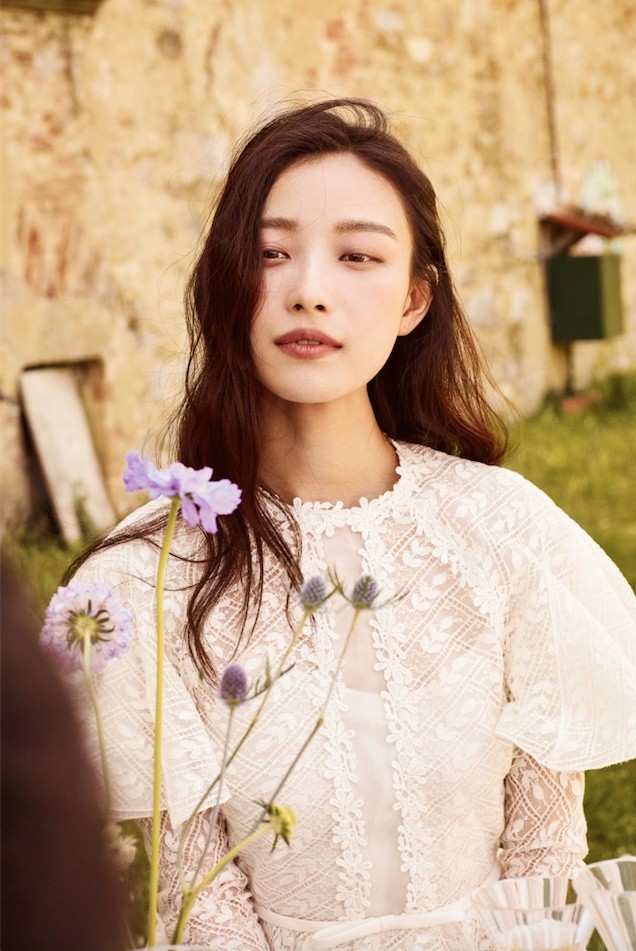 判断淡颜还是浓颜,方脸适合化浓妆还是淡妆