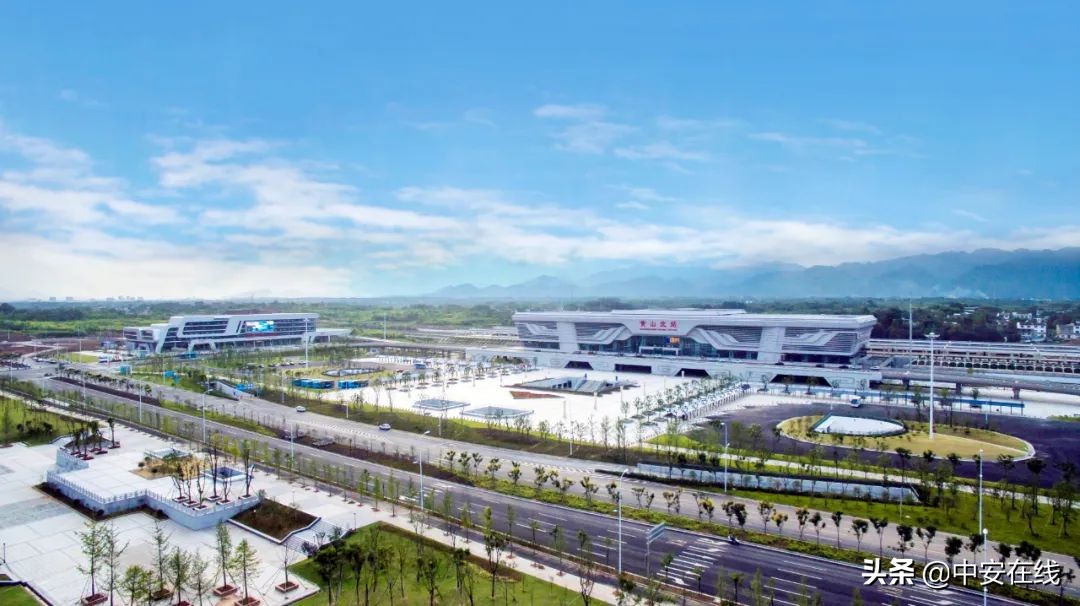 澶╅兘瀵归粍灞辩殑璇勪环,榛勫北澶╅兘璇勪环