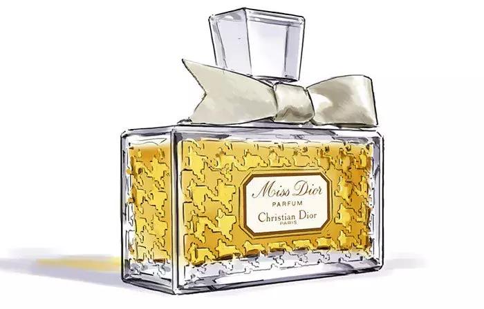 香奈儿22号香水,香奈儿22岁女生适合的香水