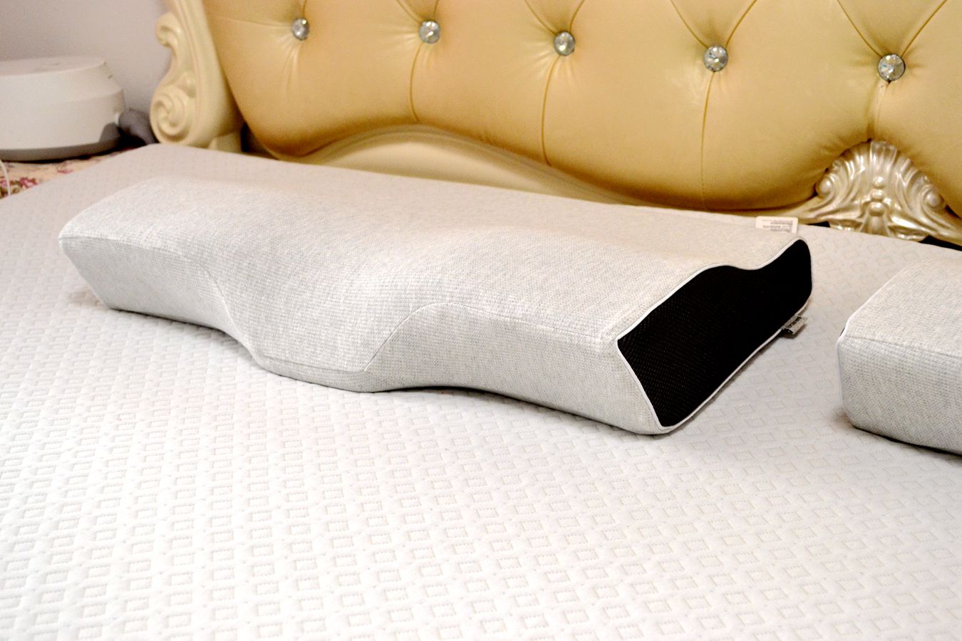 床垫里有玄机,床垫的水很深