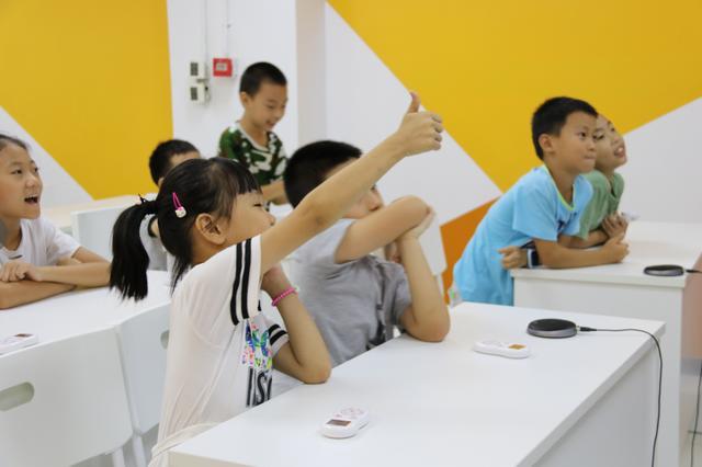 小学生倒数第一试卷走红新闻内容,学渣倒数第一试卷走红