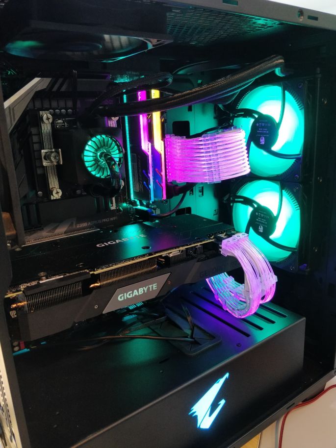 满足所有想象!雷霆世纪AORUS757游戏电脑评测