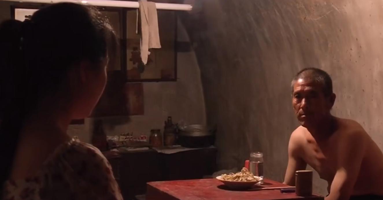 农村人性*理片伦**，揭开农村老光棍的欲望心酸，拍得毫不避讳