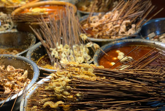 四川成都最火爆的街边摆摊小吃,四川小吃便宜好吃的城市