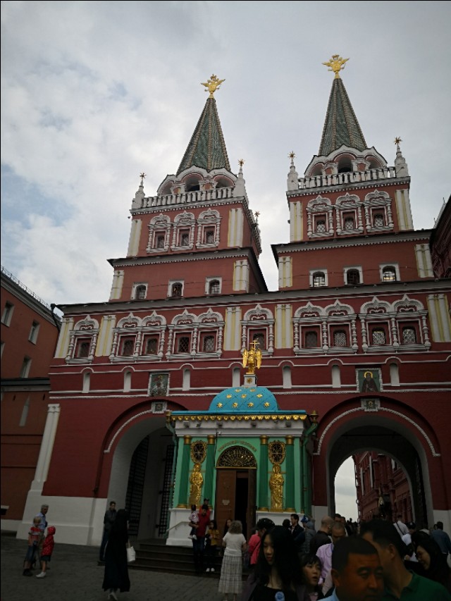 去俄罗斯旅游买什么划算,出国旅游的话去哪里更有性价比