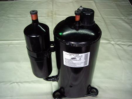 空调内机结冰图片,空调内机散热片结冰了怎么回事