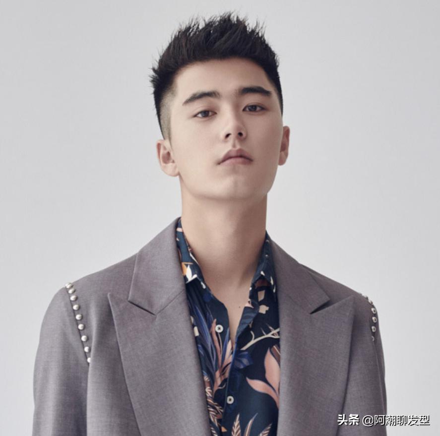 男生夏季清爽发型合集这才叫帅,男生干净利落帅气发型适合夏天剪