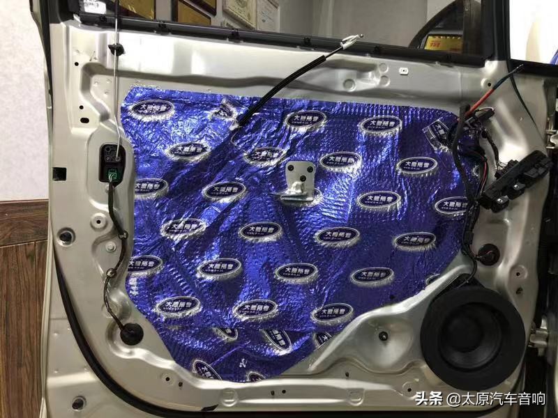 别克gl8专用低音炮音响改装,别克gl8音响改装丹拿