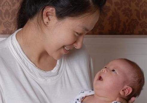 怎样去除婴儿尿布上的血渍,小宝宝尿布上面有血