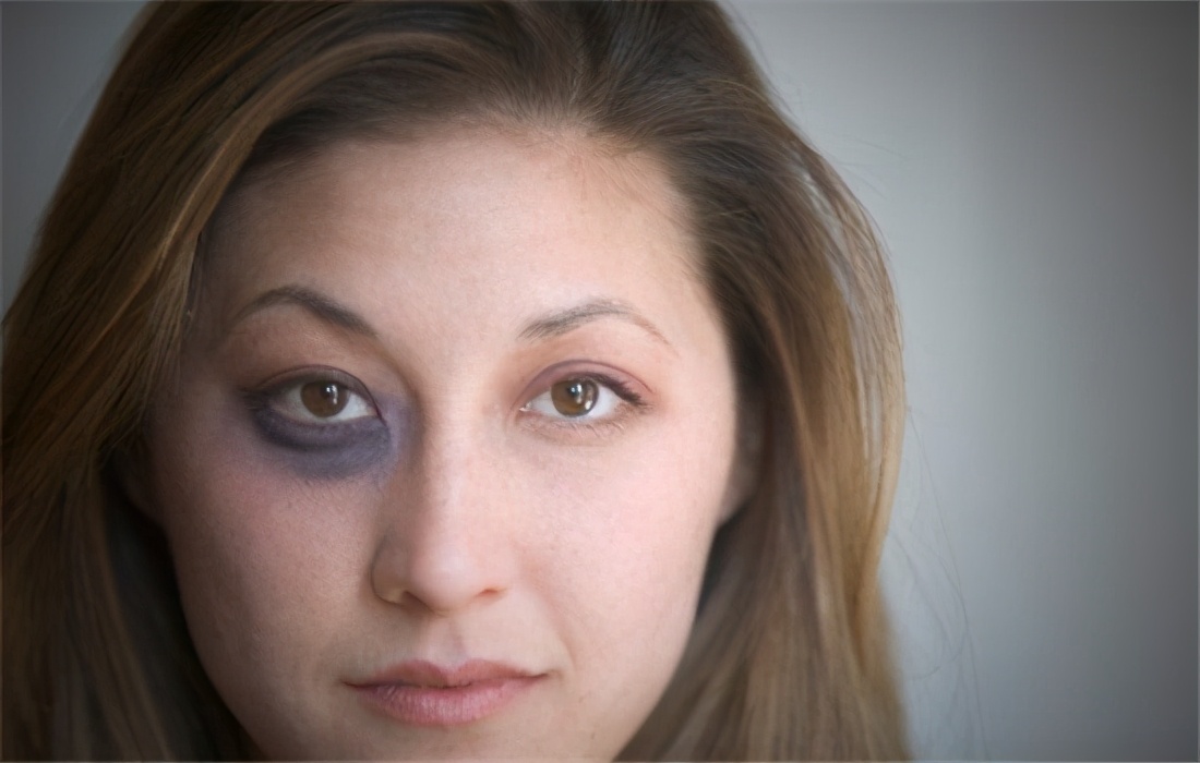 十款好用又实惠的眼霜排行 (眼霜推荐这5款平价眼霜也好用的)