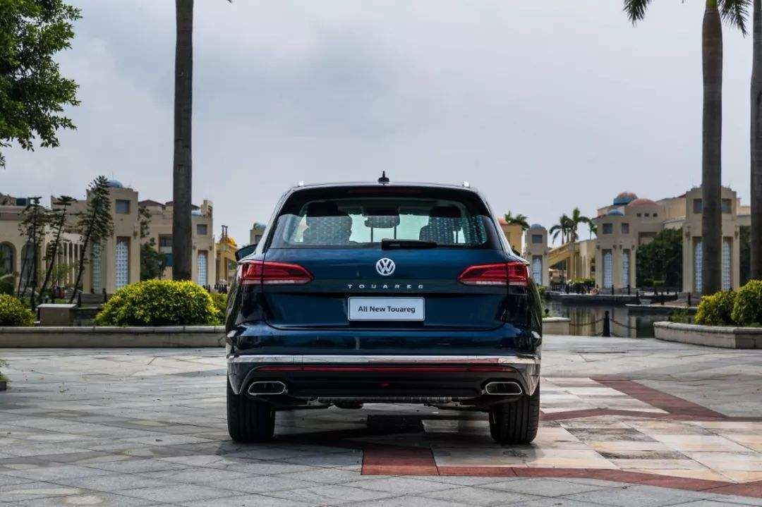 保时捷卡宴宾利添越大众途锐,大众途锐升级宾利