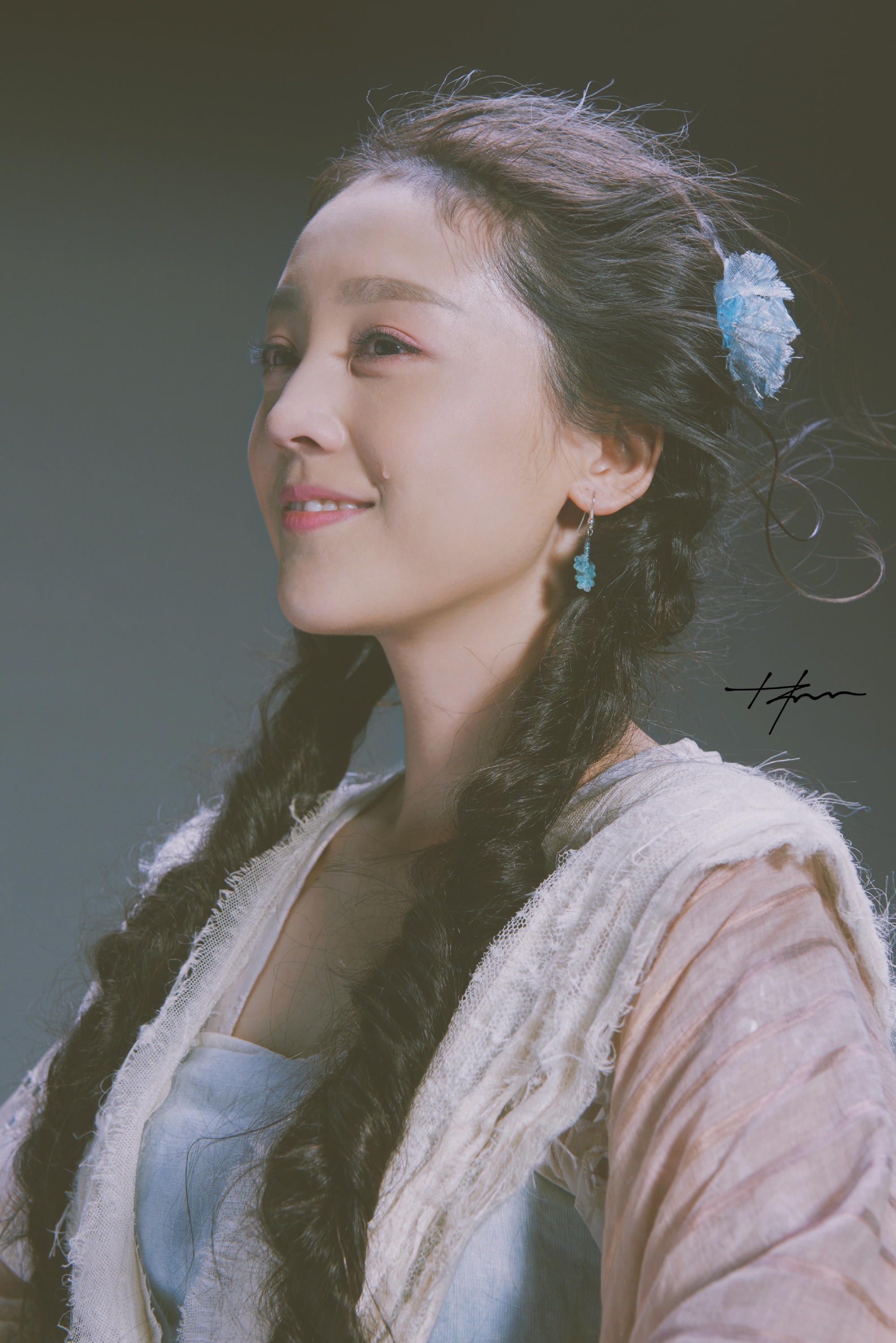 最美孟婆何花新剧出演白素贞，造型清新可爱，不输之前鞠婧祎