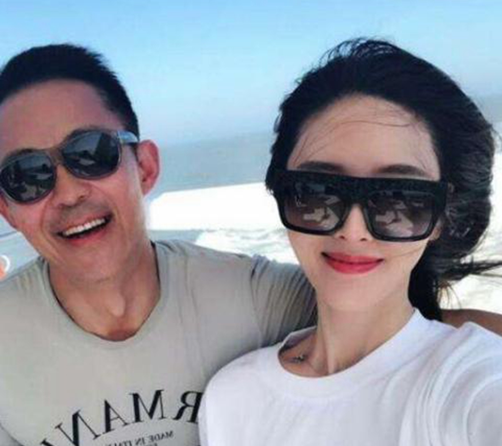 嫁给富豪的7个女星,嫁给72岁富豪的女星