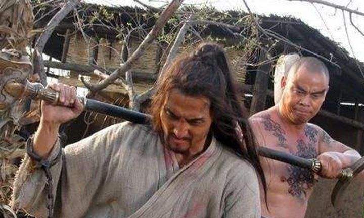 水浒传里面的林冲为什么叫豹子头,水浒传中豹子头林冲的经典故事