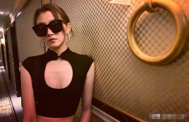 关晓彤热舞惊艳众人,关晓彤热舞春晚