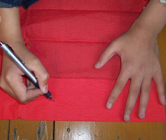 水瓶改造花灯,用大的水瓶做花灯