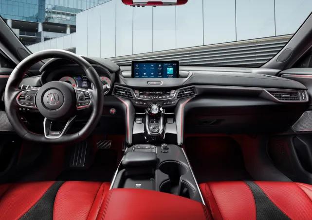 宝马3系“当心”,进口大号“雅阁”亮相,3.0T+10AT