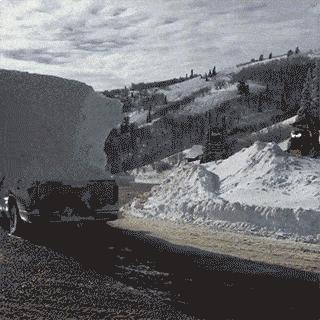 女人跟我说空调漏水了是怎么回事,女生说空调漏水是什么意思