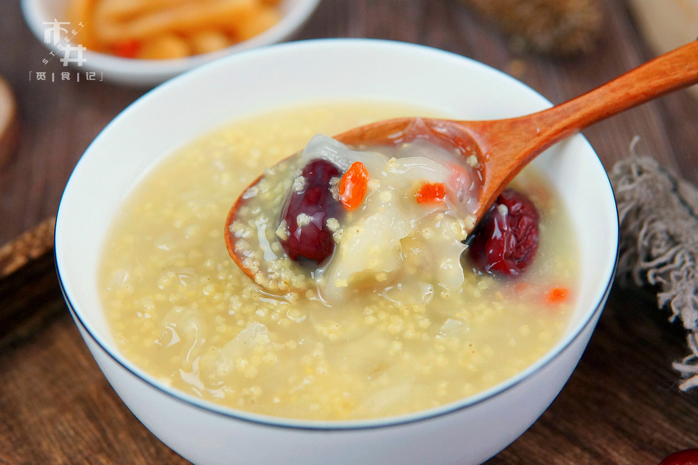 这粥,妈妈早餐必喝,满满的全是胶质,每周喝几次,省买化妆品了