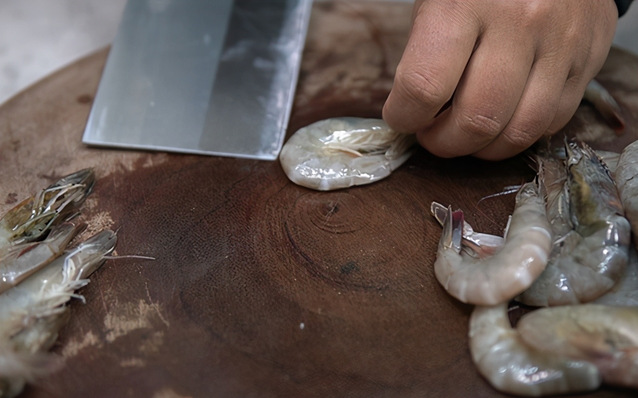 年夜饭香辣虾子,年夜饭大菜香辣虾超下饭超简单