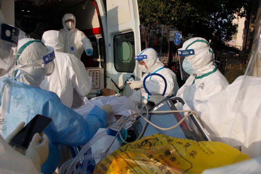 转走了最后一个新冠病人，103岁的红十字会医院终于恢复常态