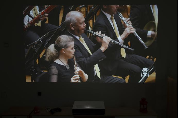 性价比神机百元,峰米4kcinemapro激光电视