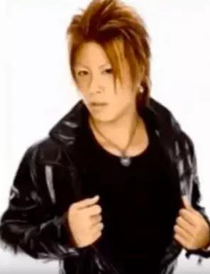 日本第一男公关罗兰一年收入,日本第一男公关罗兰身价