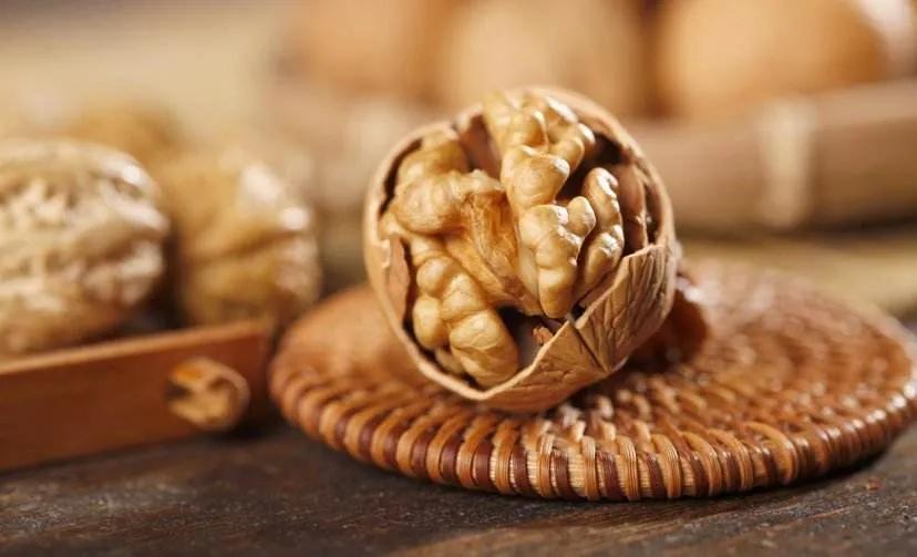 核桃对人体有5大惊人好处,核桃对哪些人有坏处