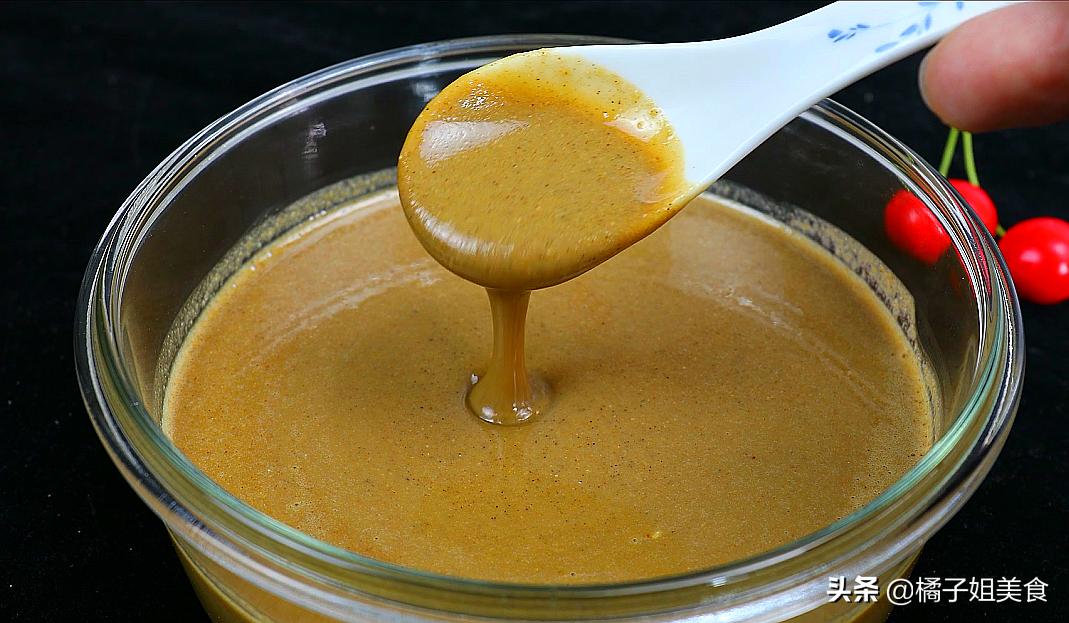 芝麻酱在家做法,芝麻酱最简单的做法不要打发机