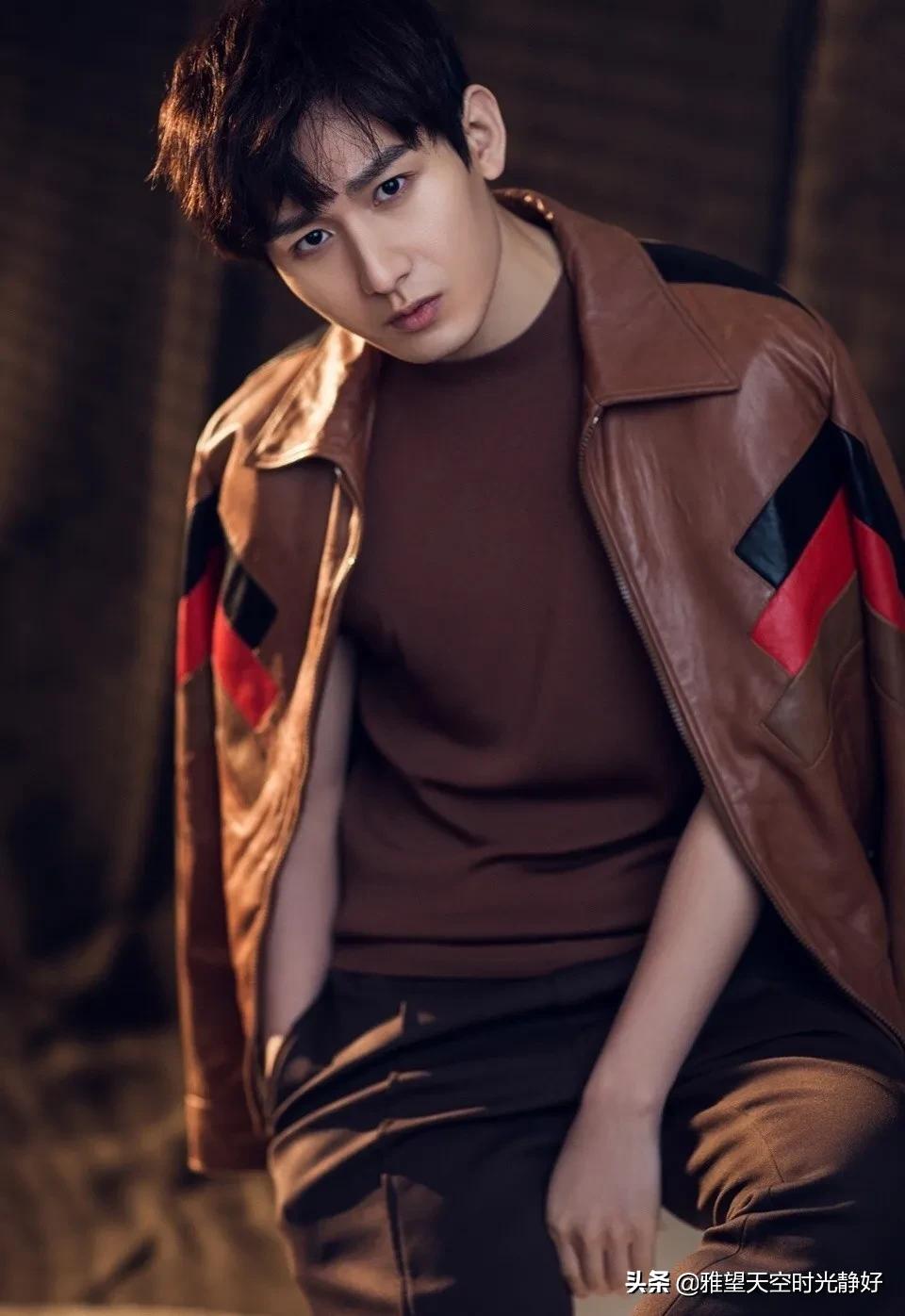 男明星西装穿搭夏季帅气,男士明星皮衣西服外套搭配