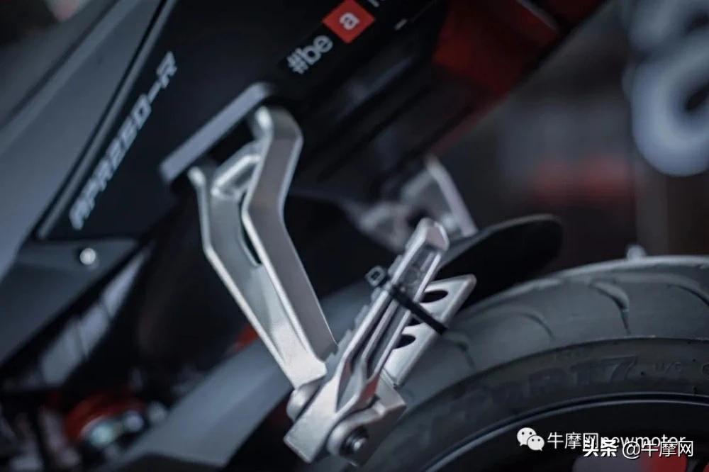 纯正赛车血统,阿普利亚GPR250R西安赛道体验来了