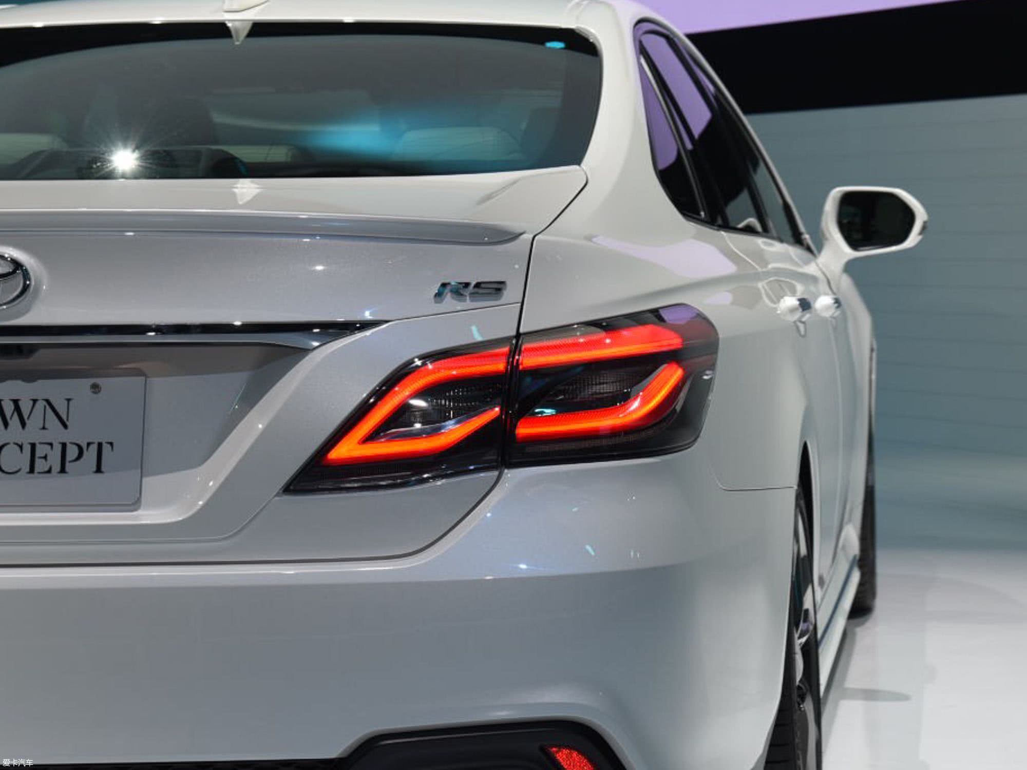 第十五代皇冠官方消息,第15代皇冠缺点