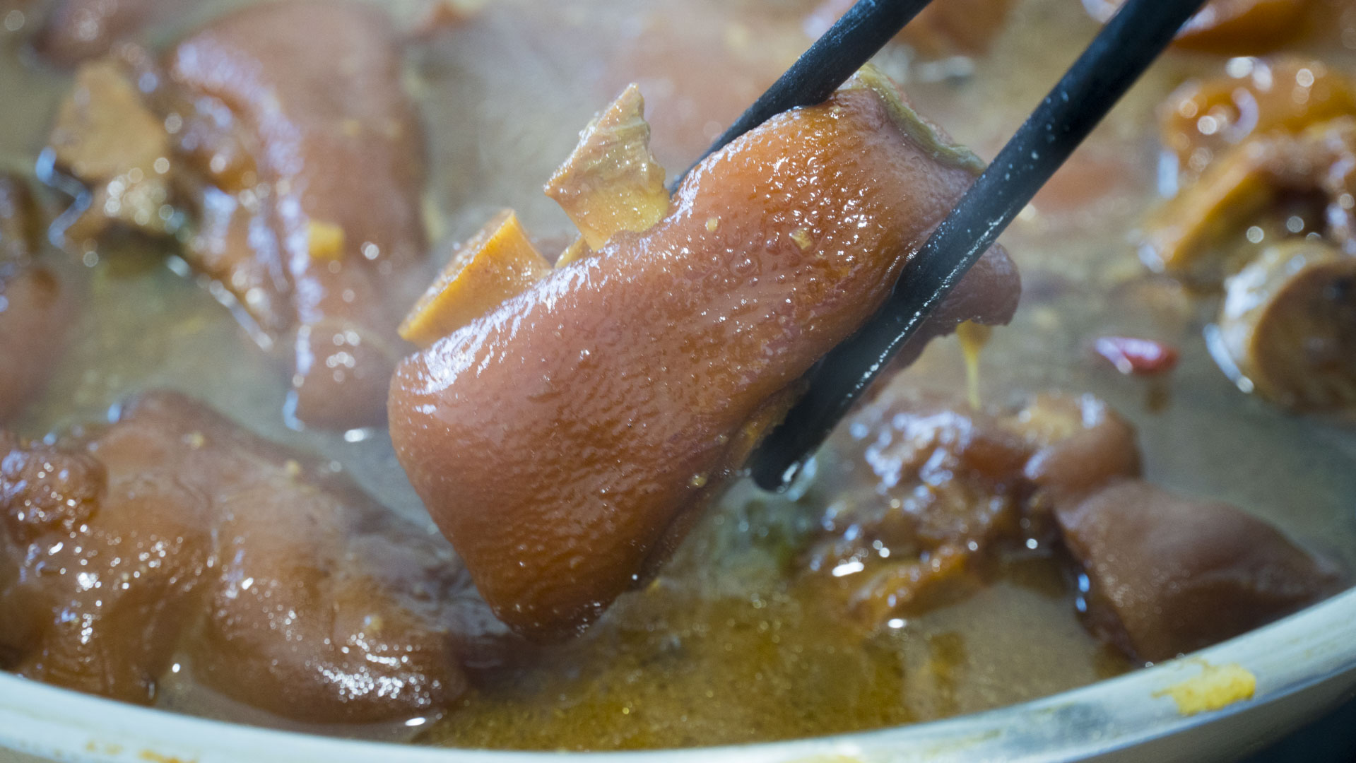 想吃卤猪蹄不用去外面买,想吃猪蹄有什么方法