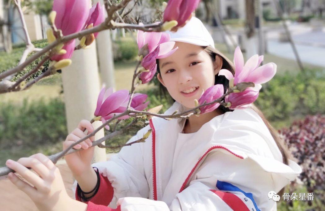 那些惊艳众人的小演员黄杨钿甜,女童星黄杨钿甜