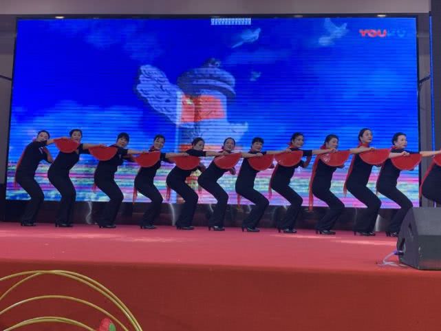 回首过去勠力同心展望未来,回首共同奋斗历程