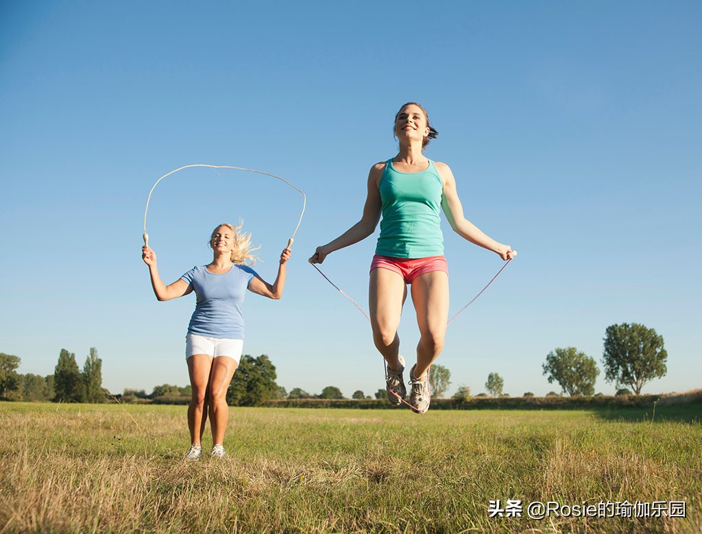 每天跳绳5000个伤膝盖,7岁小朋友每天跳绳1000会伤膝盖吗