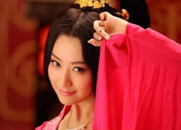 古代翻牌子是怎么把妃子抬过来的,古代皇帝翻错妃子牌