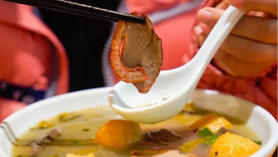 南京下关哪里的鸭血粉丝最正宗,南京鸭血粉丝吃这几家就够了