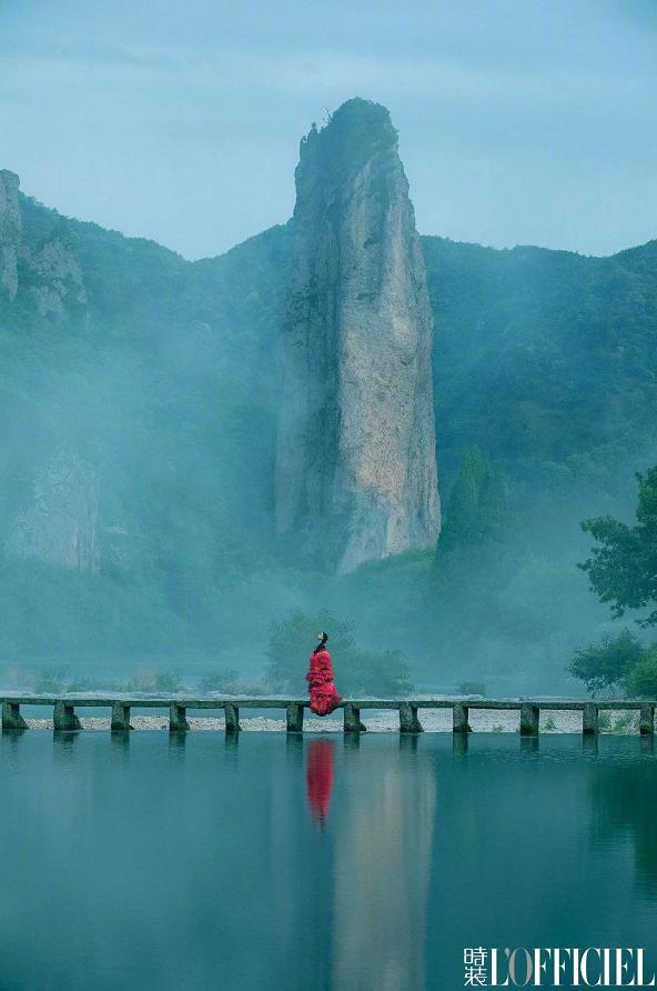 倪妮水墨眉画法,倪妮水墨眉