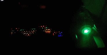 直男什么都可以凑合，但他的电脑必须发光