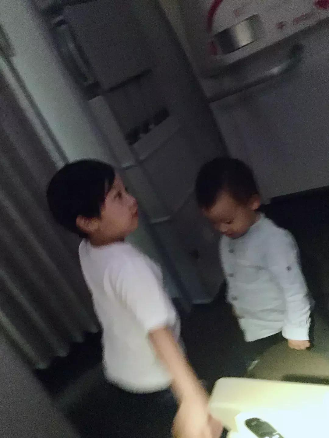 带娃长途飞行攻略,假期带娃体验一次飞行的感觉