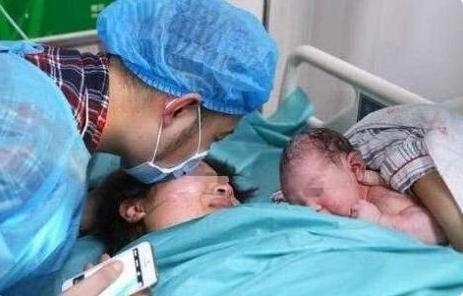 9个宝宝肾衰竭抢救无效离世,只因冲奶粉一习惯,很多家长都在犯